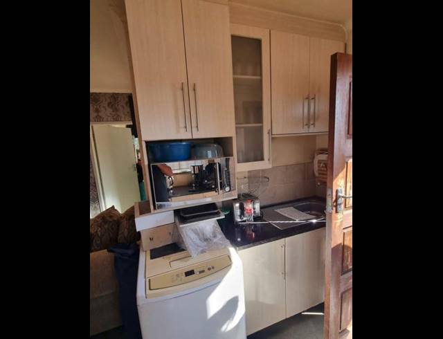 2 BEDROOM HOUSE FOR SALE IN SOSHANGUVE B